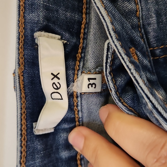 DEX distressed jeans - Picture 7 of 8